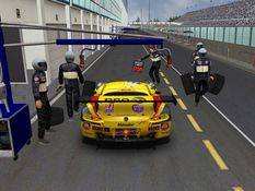 GTR 2: FIA GT Racing Game Screenshot
