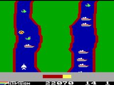 River Raid Screenshot